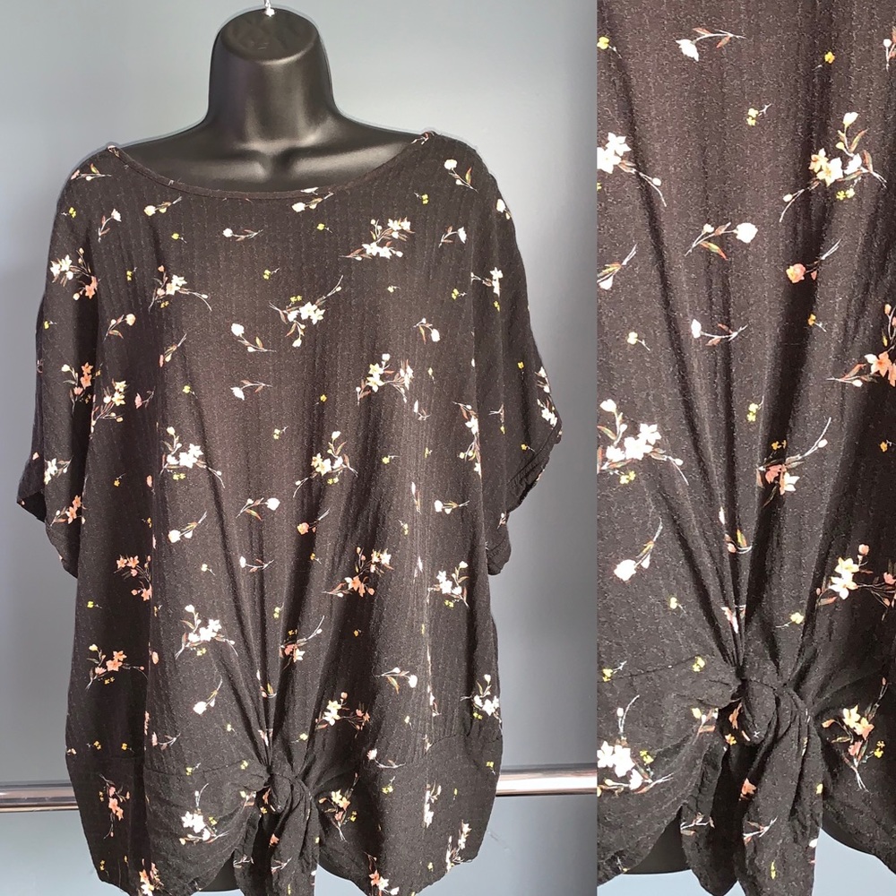 SALE***Floral Knot Front Blouse